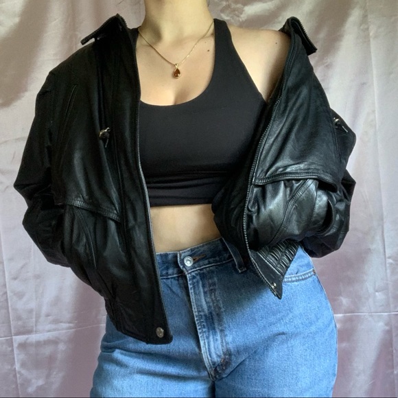 Wilsons Leather Jackets & Blazers - Vintage 90s Wilson’s Leather Bomber Leather Jacket